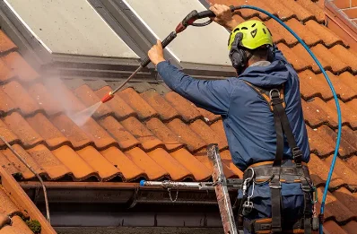 Démoussage et hydrofuge de toiture à Giverville